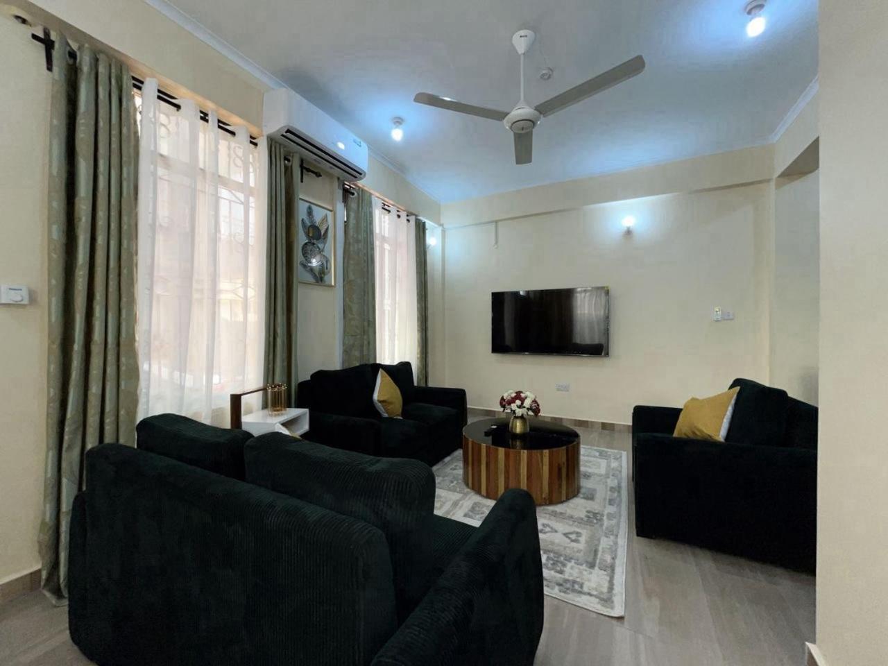 R&K Two Bedroom Apartment Dar es Salaam Exterior foto